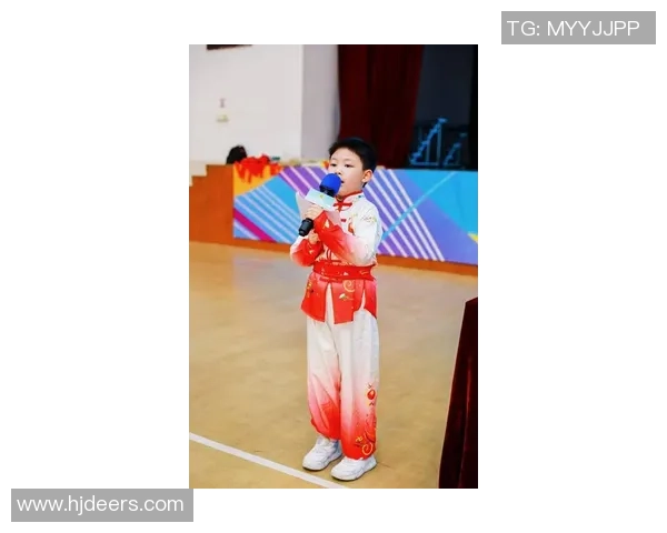 五岁小选手Angela wong获奖“第十届国际传统武术锦标赛”